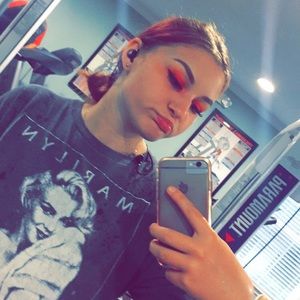 Meet your Posher, Tanner